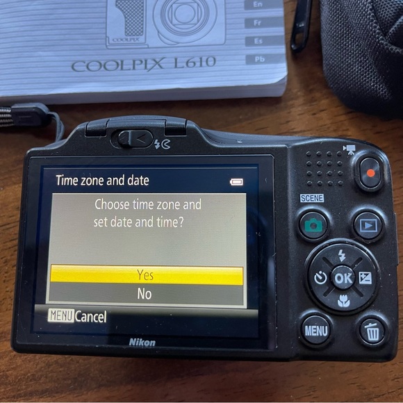 Nikon Coolpix L 610 Digital Camera (black) (older model) carrying case & guide - Picture 5 of 8